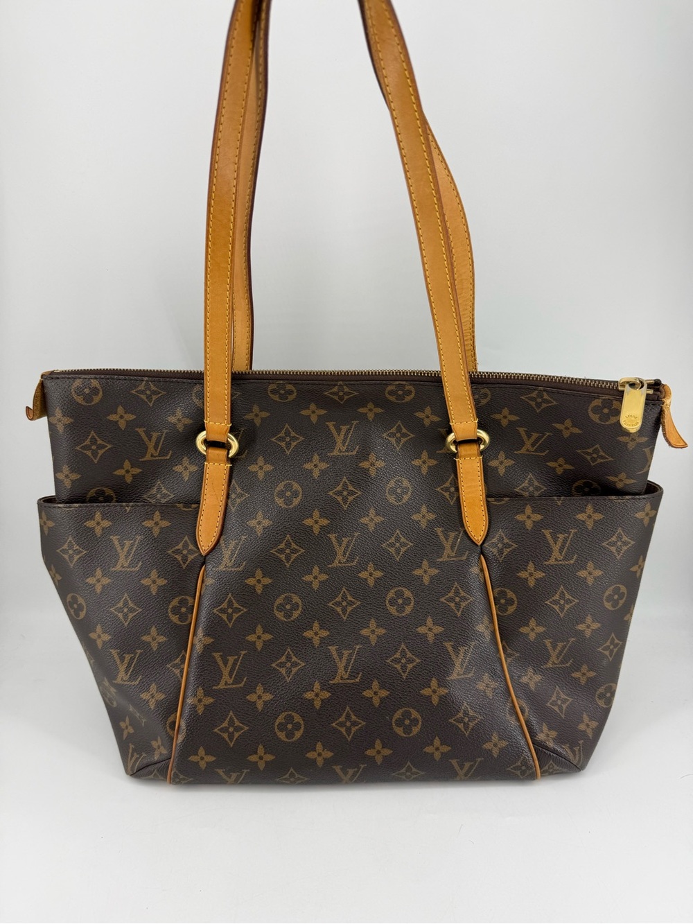 Louis Vuitton Totally Monogram Canvas Shoulder Tote - Picture 2 of 13